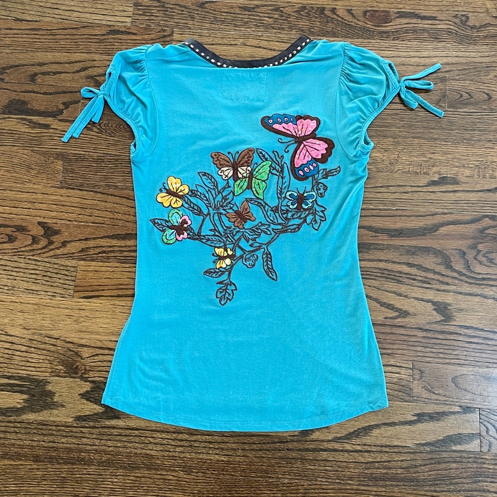 Vintage Soul Revival Aqua/Turquoise V-Neck Embroidered Top!